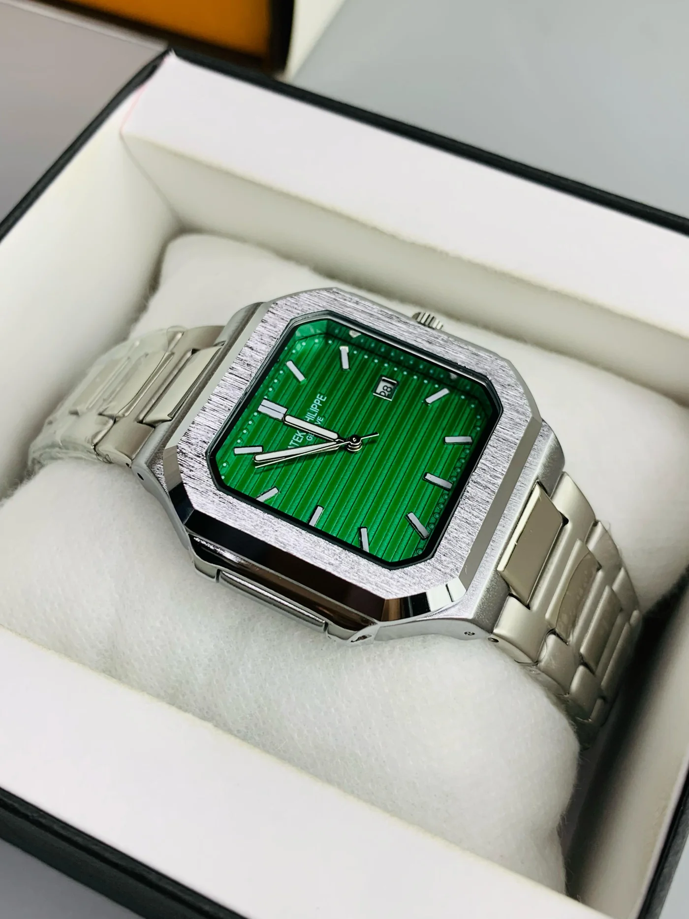 Patek Philippe Cubitus
