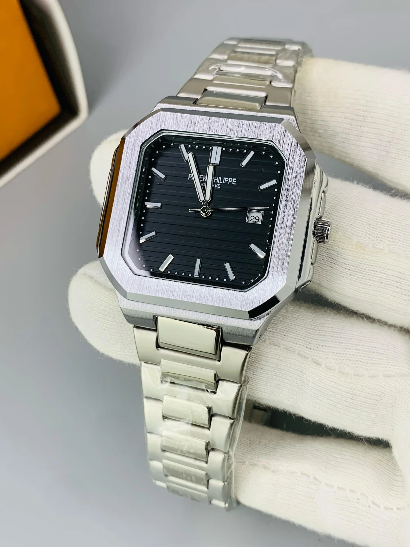 Patek Philippe Cubitus