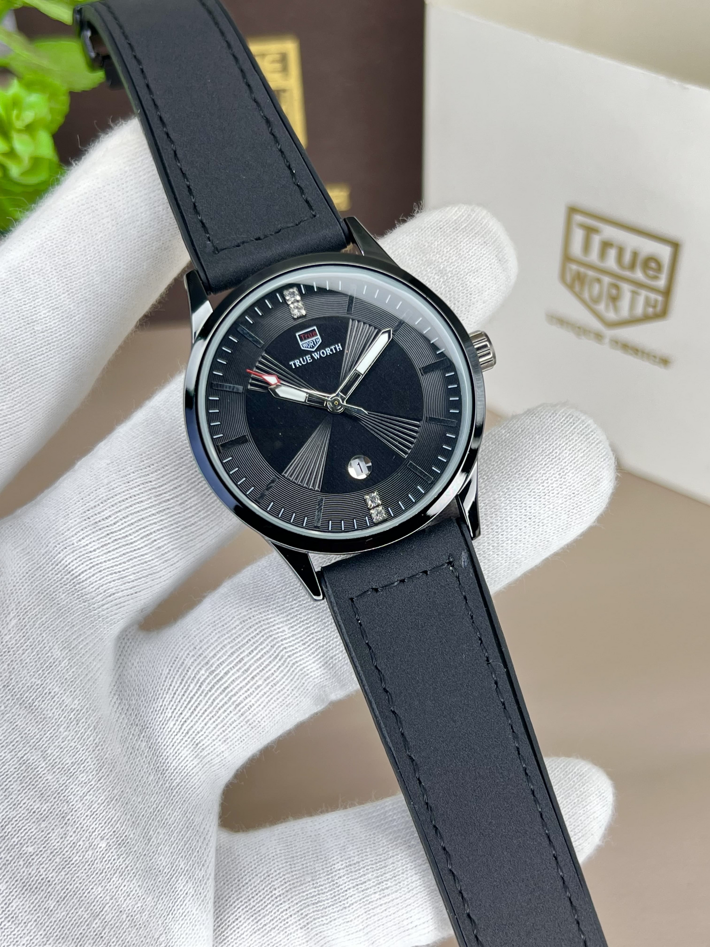 True worth Rubber Strap Watch with Date