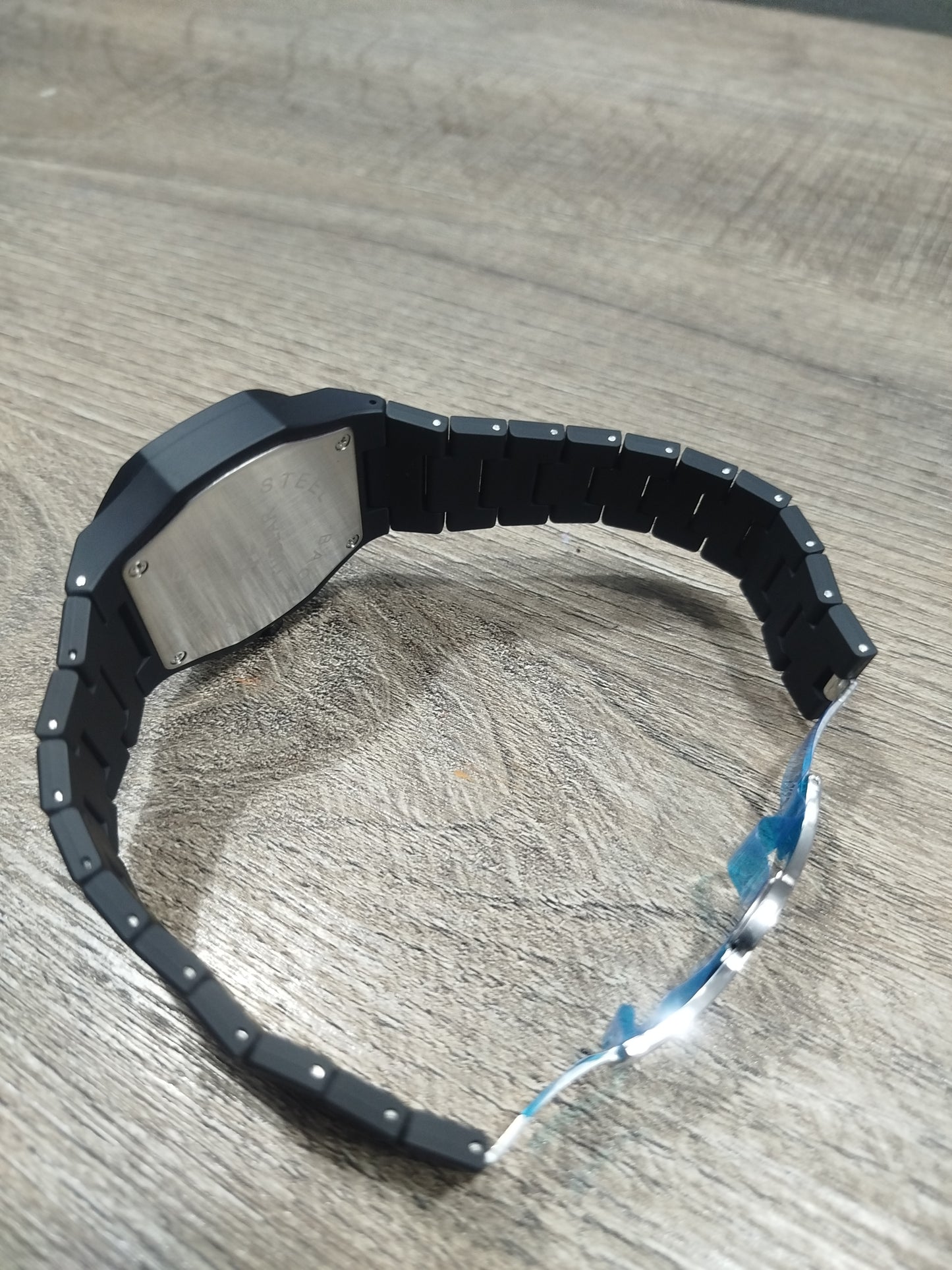 Aura AP Style Watch – Lightweight Fiber Chain with Date