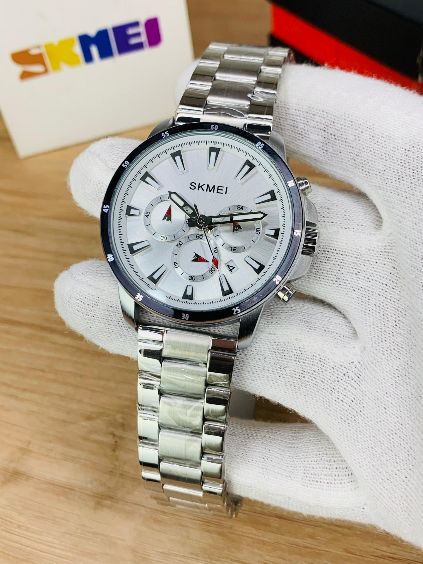 Skmei 2295-G-CH-WHT Metal Band Men Watch