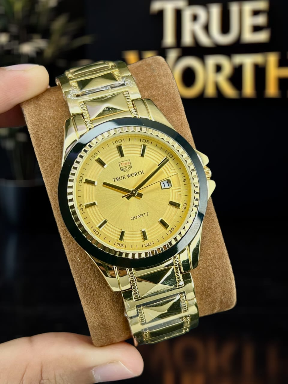 True Worth Original 'A-Class' Quality Quartz Watch