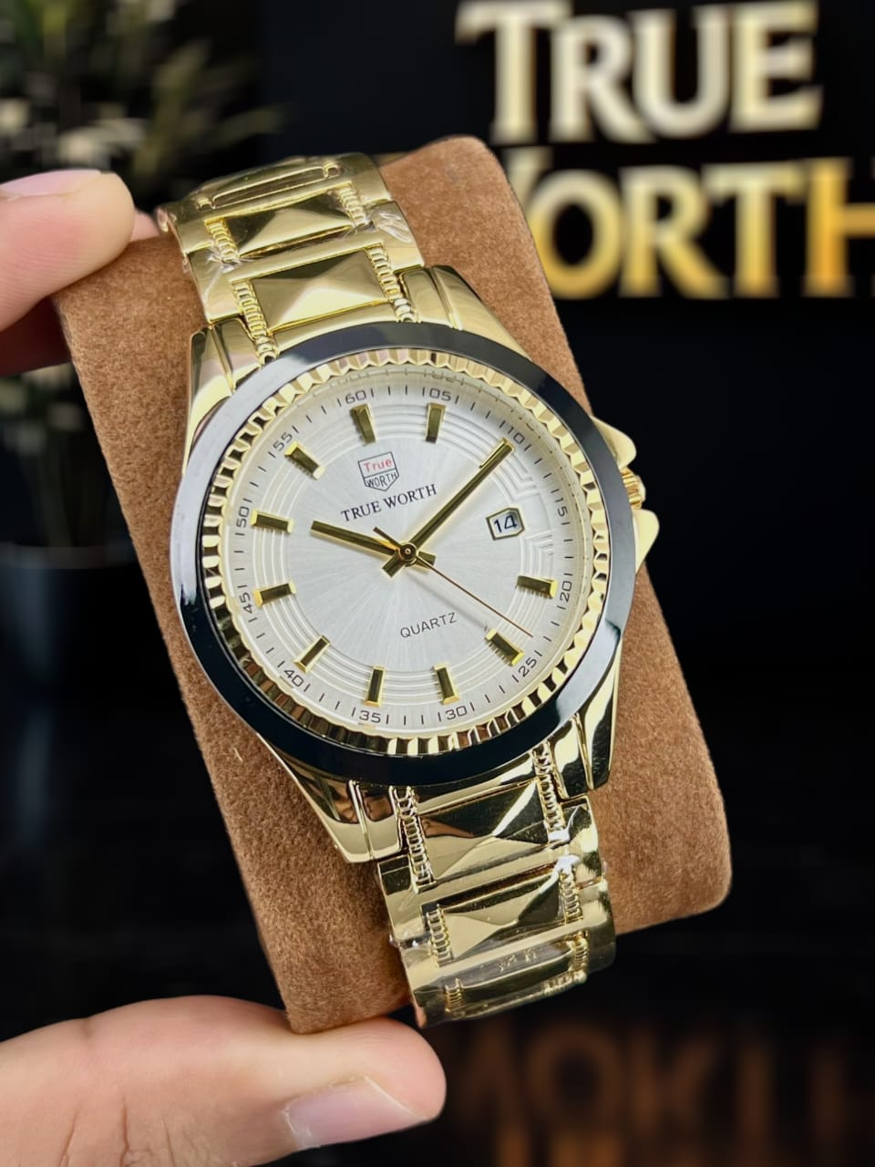 True Worth Original 'A-Class' Quality Quartz Watch