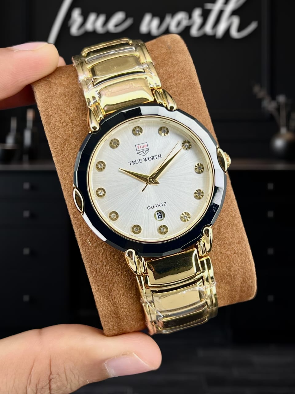 True Worth Original 'A-Class' Quality Quartz Watch